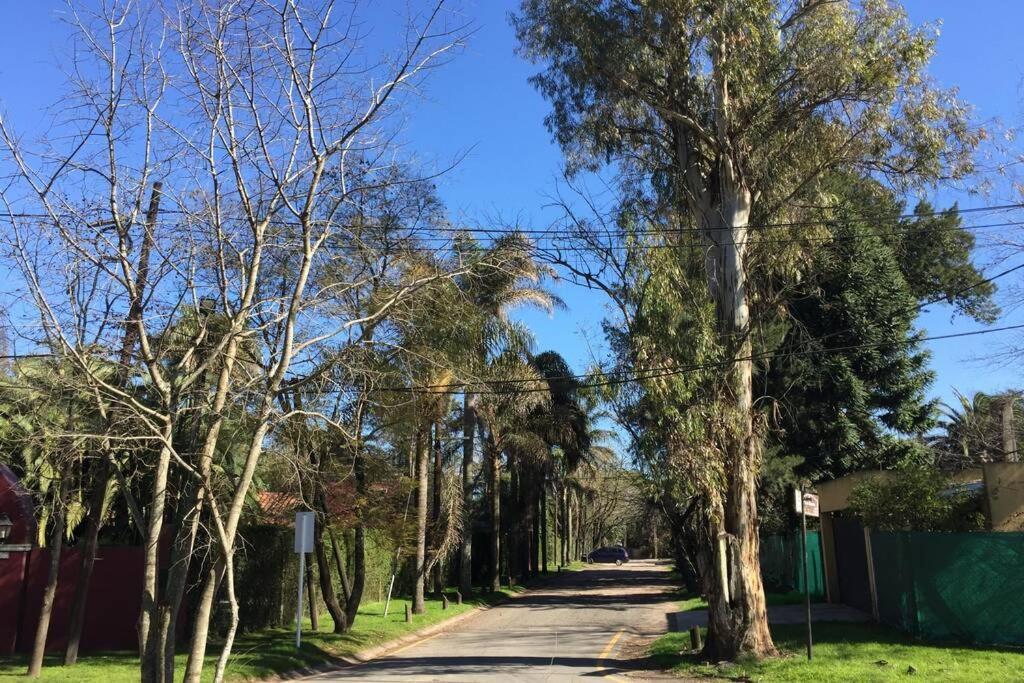 La Naturaleza De Parque Leloir En Familia Villa Villa Leloir Dış mekan fotoğraf